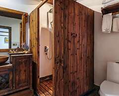 Floral Hotel · Yangqi Space Boutique Inn