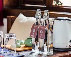 Floral Hotel · Yangqi Space Boutique Inn