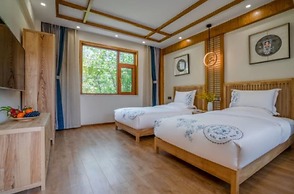 Floral Hotel · Rushuang Courtyard Lijiang