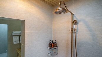 Floral Hotel · Rushuang Courtyard Lijiang