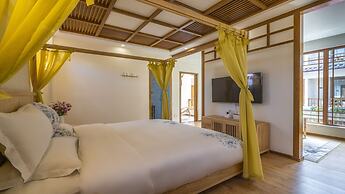 Floral Hotel · Rushuang Courtyard Lijiang