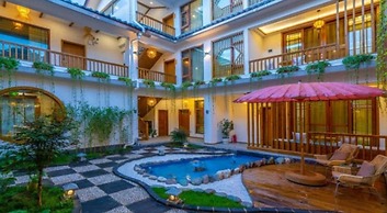 Floral Hotel · Rushuang Courtyard Lijiang