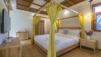 Floral Hotel · Rushuang Courtyard Lijiang