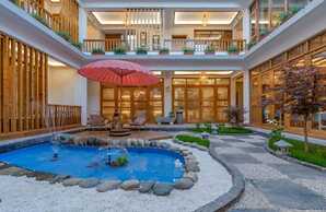 Floral Hotel · Rushuang Courtyard Lijiang