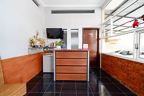 Super OYO 2209 Solo Point Guest House Syariah