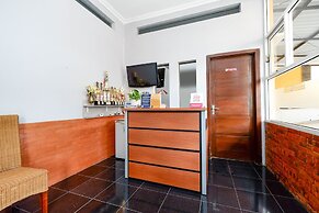 Super OYO 2209 Solo Point Guest House Syariah