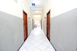 Super OYO 2209 Solo Point Guest House Syariah