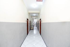 Super OYO 2209 Solo Point Guest House Syariah