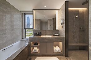 DoubleTree by Hilton Shenzhen Nanshan Hotel & Residences