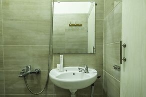 OYO 2259 Zleepy Ks Tubun