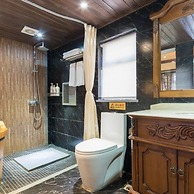 Floral Hotel · He Lu Ju Lijiang