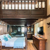 Floral Hotel · He Lu Ju Lijiang