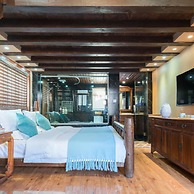 Floral Hotel · He Lu Ju Lijiang