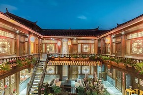 Floral Hotel · He Lu Ju Lijiang