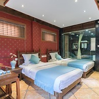 Floral Hotel · He Lu Ju Lijiang