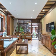 Floral Hotel · He Lu Ju Lijiang