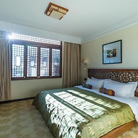 Floral Hotel Limaroonthai shuhe