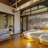 Floral Hotel Limaroonthai shuhe