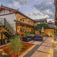 Floral Hotel Limaroonthai shuhe