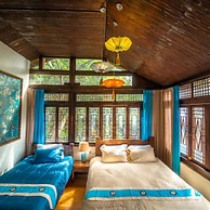 Floral Hotel Limaroonthai shuhe