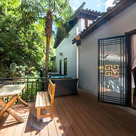 Floral Hotel Limaroonthai shuhe