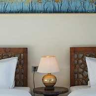 Floral Hotel Limaroonthai shuhe