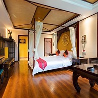 Floral Hotel Roaring Elephant