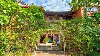 Floral Hotel Roaring Elephant