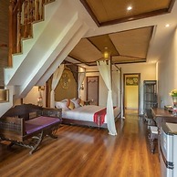 Floral Hotel Roaring Elephant