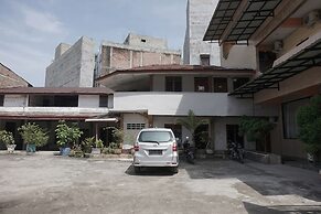 OYO 2200 Hotel Gunung Sari