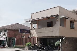 OYO 2200 Hotel Gunung Sari