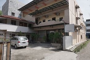 OYO 2200 Hotel Gunung Sari