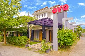 OYO 2284 Grand Villa Meninting