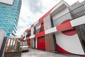 Super OYO 2223 J&b Room Utan Kayu