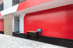 Super OYO 2223 J&b Room Utan Kayu