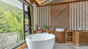 Floral Hotel Yun Shui Snow Mountain