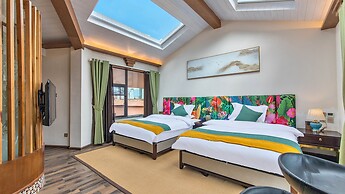 Floral Hotel Yun Shui Snow Mountain