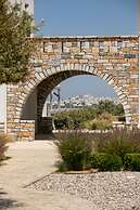 Olives & Rocks Naxian Villas