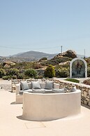 Olives & Rocks Naxian Villas
