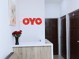 OYO 89772 Roselyn Inn