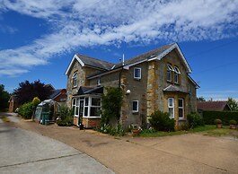 Queensbury Lodge