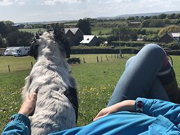 Queen Bower Farm Lodge