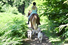Queen Bower Farm Lodge