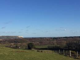 Queen Bower Farm Lodge