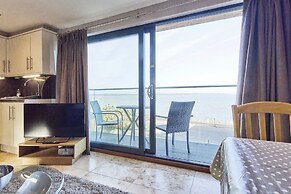 Seafront Quay West Apartments