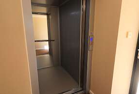 Seafront Quay West Apartments