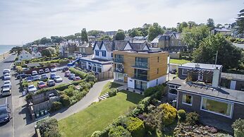 Seafront Quay West Apartments
