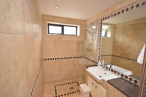 Seafront Quay West Apartments