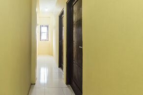 OYO 2165 Alyah Guest House Syariah