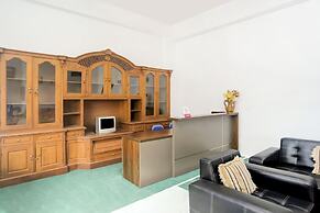 OYO 2301 Hocky Guest House